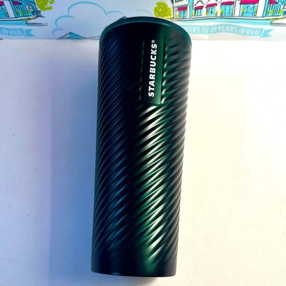 Starbucks Christmas Holiday 2022 Green Metal Spiral Tumbler 24 fluid ounce Cup